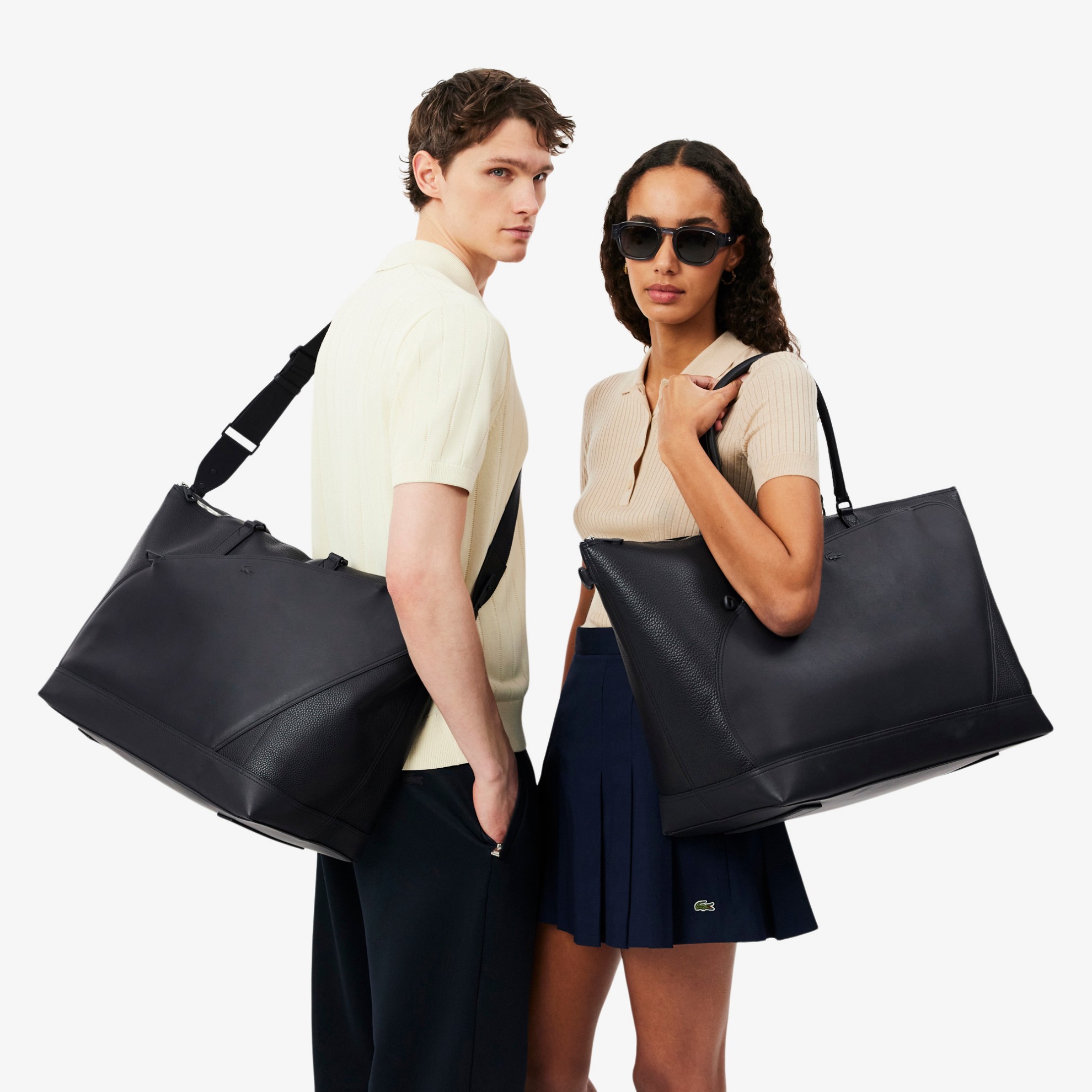 Εικόνα της Club Lacoste Grain Leather Weekend Τσάντα 